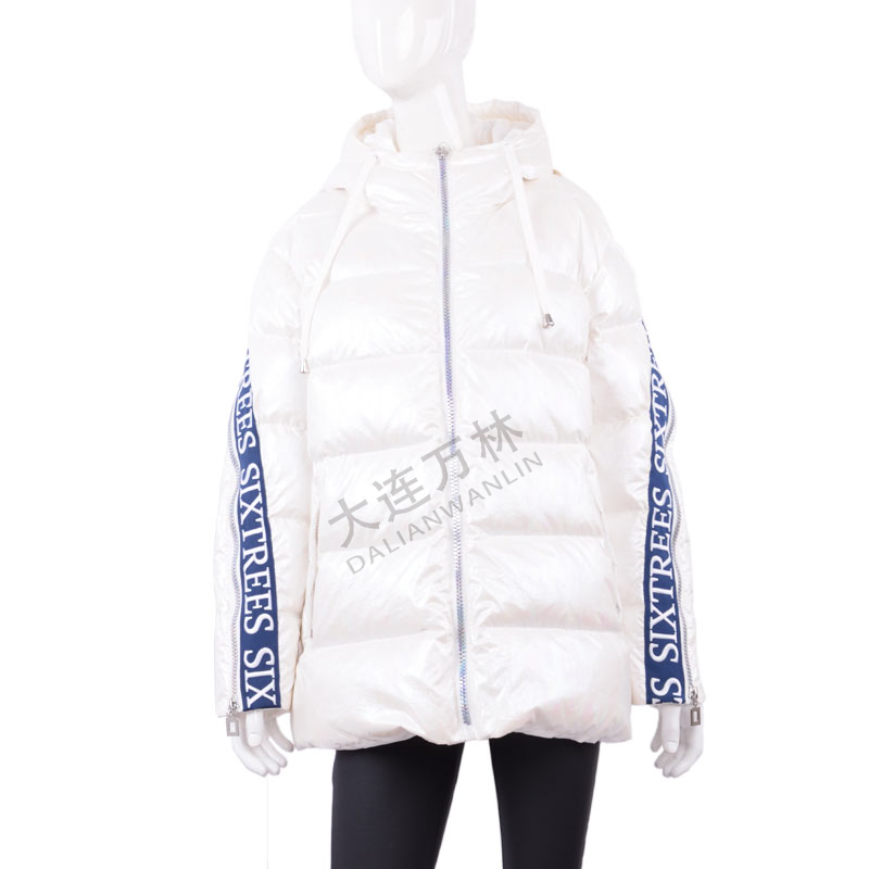 炫彩加厚羽绒服