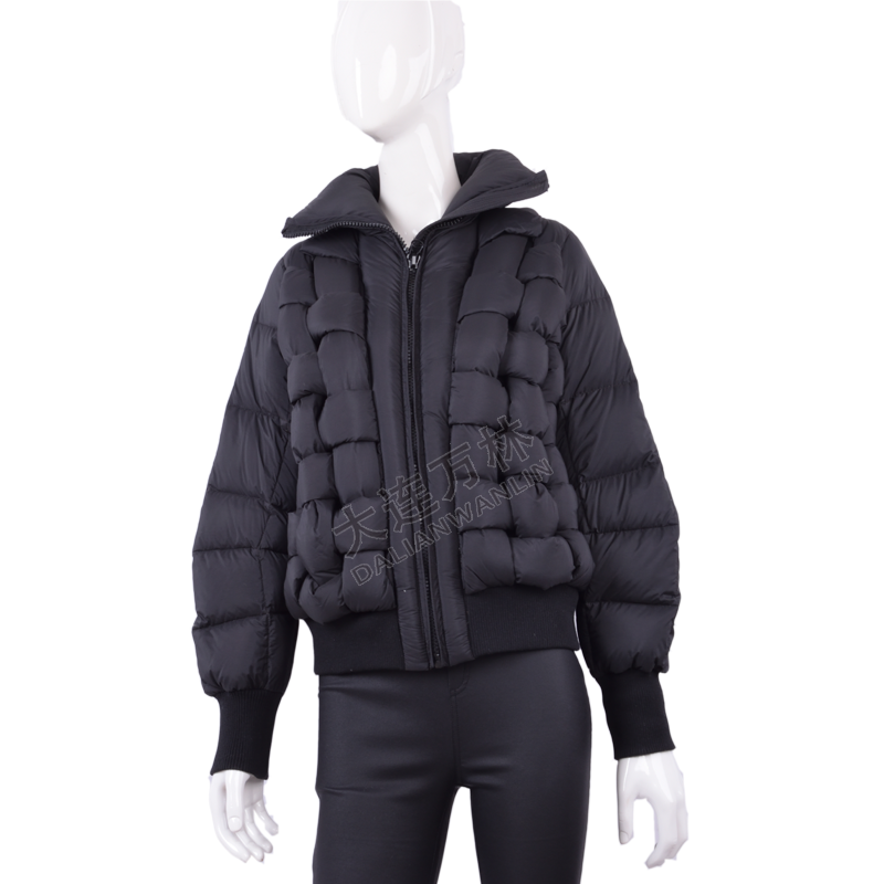 立领编织款羽绒服