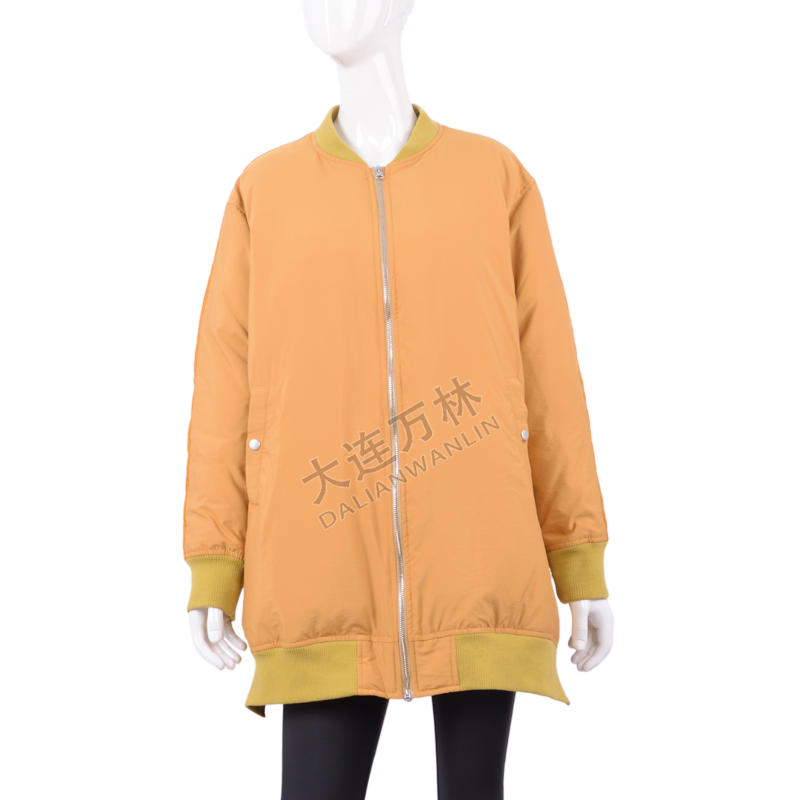 棒球款轻薄羽绒服